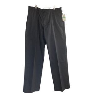 IZOD Men’s Black Khaki Pants, Tag says 34/30, hand measures 32/28, straight leg